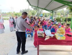 Siswa TK Mutiara Bunda Kunjungi Mapolsek Tapung, Belajar Mengenal Profesi Kepolisian