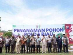 Penghijauan di Kuansing, Kapolda Riau: Tanam Pohon untuk Bank Oksigen