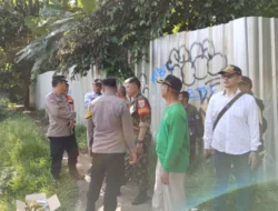Bhabinkamtibmas Polsek Parung Menjalin Kedekatan Sinergitas Bersama TNI Dengan Warga Desa Binaan