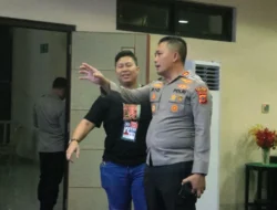 Kapolres Bogor AKBP Rio Wahyu Anggoro Tinjau Langsung Pengamanan Pertandingan Sepak Bola BRI Liga 1 di Stadion Pakansari