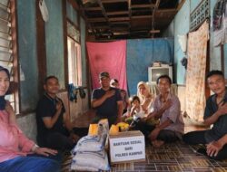 Kapolres Kampar Kunjungi Warga Miskin, Tunjukkan Kepedulian dan Kepemimpinan