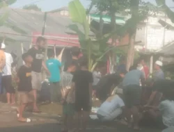 Sembelih Hewan Kurban Di Mushola Ar-Rahman, Tomas Kampung Bedahan: Berkurban Bentuk Ketaqwaan Muslim Dan Kepedulian Sosial