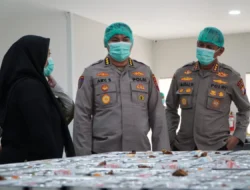 Polda Jatim Dukung Asta Cita Salurkan Ribuan Porsi Makanan Bergizi Gratis Untuk Pelajar