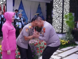 Kapolres Bogor Hadiri Upacara Sertijab dan Kenal Pamit Karo SDM Polda Jabar