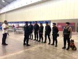 Unit Jibom Satuan Brimob Polda Metro Jaya Pastikan Keamanan Konser Awaken Bloodline di ICE BSD