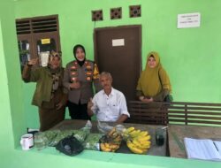 Kapolsek Dramaga Polres Bogor Giat Sambang Cooling Sistem Para Pelaku Usaha UMKM di Desa Sinarsari Kecamatan Dramaga