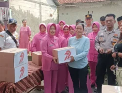 Sambut Hari Bhayangkara Ke-79, Polsek Sepatan Bagikan 75 Paket Sembako