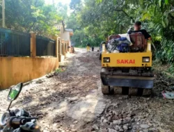 Perbaikan Jalan Kabupaten Ruas Cicareuh-Bumisari Kecamatan Bantargadung Diduga Bobot Alat Stampernya Tidak Maksimal