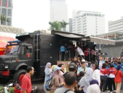 Brimob Polda Metro Jaya Hadirkan Kendaraan dapur lapangan di CFD Semarak Hari Bhayangkara ke-79