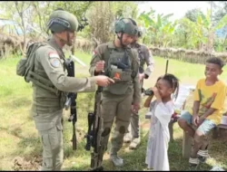 Satgas Ops Damai Cartenz Gelar Patroli Dan Pelayanan Kesehatan Di Distrik Siepkosi