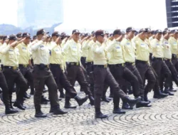 Satpam dan Potmas Ikut Ambil Bagian dalam Devile Hari Bhayangkara ke-79 di Monas