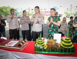 Do’a dan Syukuran, TNI Beri Kejutan di Hari Bhayangkara ke-79 kepada Polres Metro Tangerang Kota