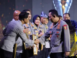 Aipda Rahmad Muhajirin Terima Hoegeng Awards 2025, Kapolri Tawarkan Kesempatan Sekolah untuk Kenaikan Pangkat