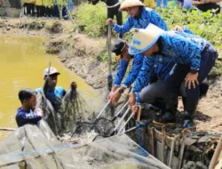 Dukung Ketahanan Pangan, Kakanwil Ditjenpas Jatim Panen Raya
