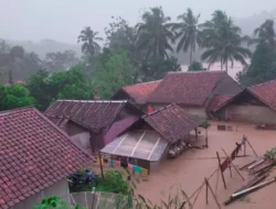Cuaca Ekstrim: Hujan Deras Yang Disertai Angin Dan Petir Kembali Mengguyur Selatan Sukabumi Hingga Menyebabkan Banjir Bandang