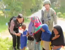 Operasi Damai Cartenz Sambangi Kampung Walesi: Patroli Terpadu dan Bangun Kepercayaan Warga