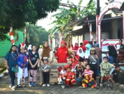 Meriahkan HUT Ke-80 RI, Warga RT 03 Puri Bukit Depok Gelar Karnaval Profesi