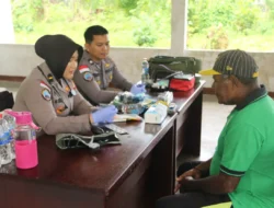 Tokoh Masyarakat Kampung Ansudu, Apresiasi Satgas Ops Damai Cartenz Gelar Bakti Kesehatan Gratis bagi Lansia