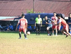 Laga Persahabatan, Lanud Sultan Hasanuddin dan Kosek II Gelar Pertandingan Sepak Bola