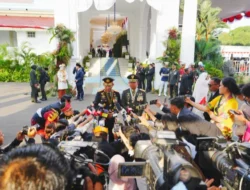 Kapolri dan Panglima TNI Apresiasi Antusiasme Warga Dalam Upacara HUT RI ke-80 di Istana