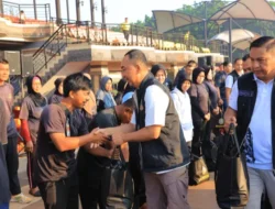 Bentuk Bakti 30 Akabri 95, Ratusan Bansos Diberikan Kepada Masyarakat