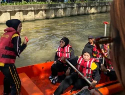 Lomba Dayung HUT Polwan Warnai Perayaan Kemerdekaan RI di Polrestro Bekasi Kota