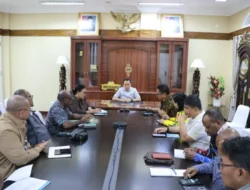 Hari Libur Nasional, Pj Gubernur Fatoni Dan Pemprov Papua Tetap Semangat Bekerja Untuk Rakyat