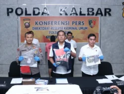 Polda Kalbar Tangkap Empat Penyusup Aksi Masa di Mapolda dan kantor DPRD Provinsi Kalbar, Bom Molotov dan Senjata Tajam Disita