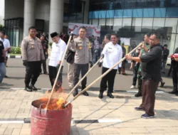 Polres Metro Tangerang Kota Musnahkan Barang Bukti Narkotika dan Deklarasikan Anti Narkoba