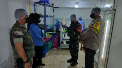 Polsek Citeureup Polres Bogor – Bripka Guntur Pramono Dampingi Danramil Citeureup menuju dapur MBG