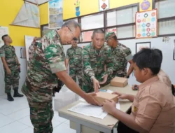 Pangdam XIV/Hsn Ikuti Vicon Lounching SPPG TNI, Bagikan Ribuan Porsi Makanan Bergizi untuk Generasi Muda