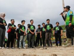 Mahasiswa Green Leadership Academy Tanam Semangat Baru di Tabung Harmoni Hijau