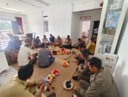 Kapolsek Dramaga Bersama Forkompimcam Laksanakan Program Jumat Curhat di Desa Sukadamai