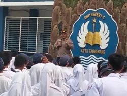 Polres Metro Tangerang Kota Edukasi Siswa SMPN 7 Tentang Bahaya Tawuran dan Narkoba