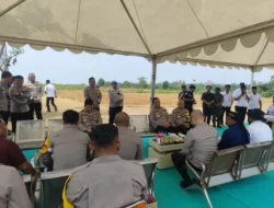 Wakapolda Metro Jaya Cek Ketahanan Pangan di Bekasi, Lahan 25 Hektare Siap Ditanami Jagung
