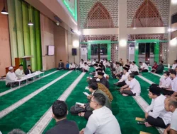 Lewat Pengajian Bulanan, Menteri Nusron Ajak Jajaran Meraih Berkah dan Menambah Ilmu Agama