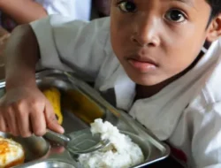 Demi MBG, Siswa di Sumba Barat Daya Tetap Masuk Sekolah Meski Tak Enak Badan