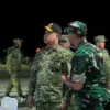 Panglima TNI Tinjau Latihan Terjun Malam di Bangka, Tingkatkan Kesiapsiagaan dan Pengamanan Wilayah
