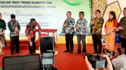 Persiapkan Kontingen Kaltara ke Pesparawi Nasional XIV di Papua, Gubernur Zainal Paliwang Buka Resmi Parade Musik Gerejawi