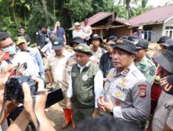 Menteri Kehutanan dan Kapolda Riau Terjun Langsung ke Lokasi Bencana di Agam, Percepatan Evakuasi dan Bantuan Terus Dikerahkan