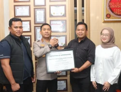 Kapolres Metro Tangerang Kota Terima Apresiasi Dari Grab Indonesia