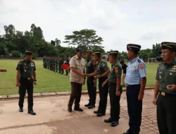 Dankodiklat TNI Sambut Kedatangan Menhan RI dan Panglima TNI dalam Rangka Peresmian Sekolah SePa PK TNI di KODIKLAT TNI