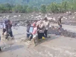 Polri Terus Evakuasi Warga dan Mengamankan Harta Benda di Candipuro: Bergerak Cepat Selamatkan Masyarakat