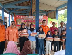 Posko Orange Tanggap Bencana, Partai Buruh Kabupaten Cilacap Menyalurkan Bantuan Kemanusiaan Longsor Desa Cibeunying – Majenang