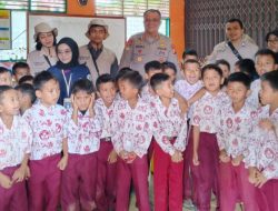 Misi Tim Trauma Healing Polda Riau Kembalikan Keceriaan Anak-anak di Agam