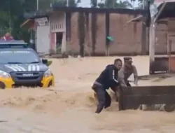 Hujan Lebat Picu Banjir Susulan, Kapolres Aceh Timur Siagakan Perahu Evakuasi di Sejumlah Gampong