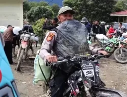 Akses Jalan Rusak, Polres Aceh Tengah Pastikan Bantuan dan Perhatian Sampai ke Warga Terpencil