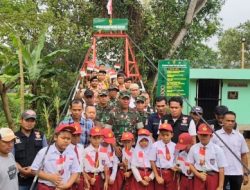 Meriah Warga Sambut !! Jembatan Gantung Manggala Resmi Di Tinjau Dandim 0509 Kabupaten Bekasi