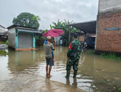 Banjir Rendam Permukiman di Cibarusah