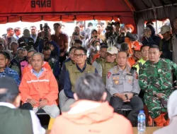 Den K9 Sar Ditpolsatwa Korsabhara Baharkam Polri Perkuat Penanganan Bencana Longsor Di Pasirlangu